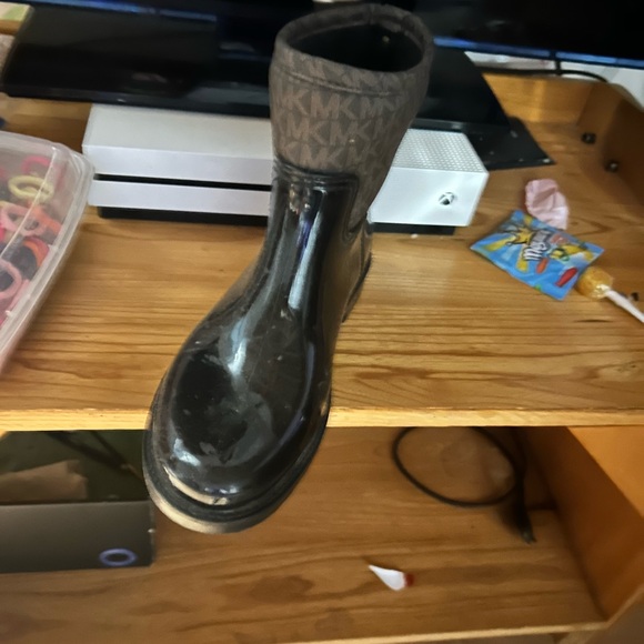 Rain boots size 7 brand new - Picture 3 of 4